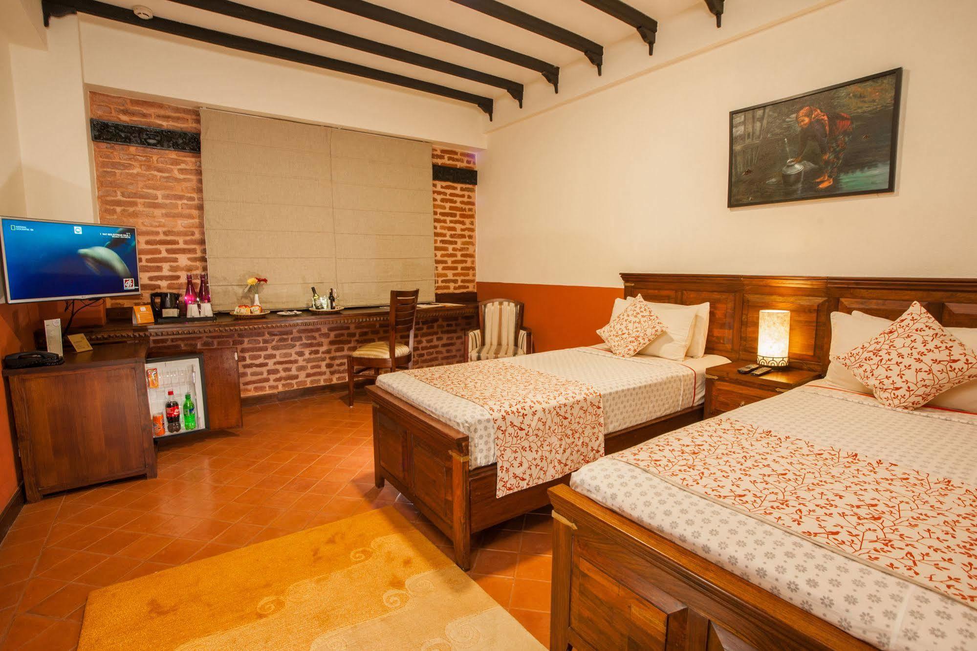 Traditional Comfort Boutique Hotel Kathmandu Buitenkant foto
