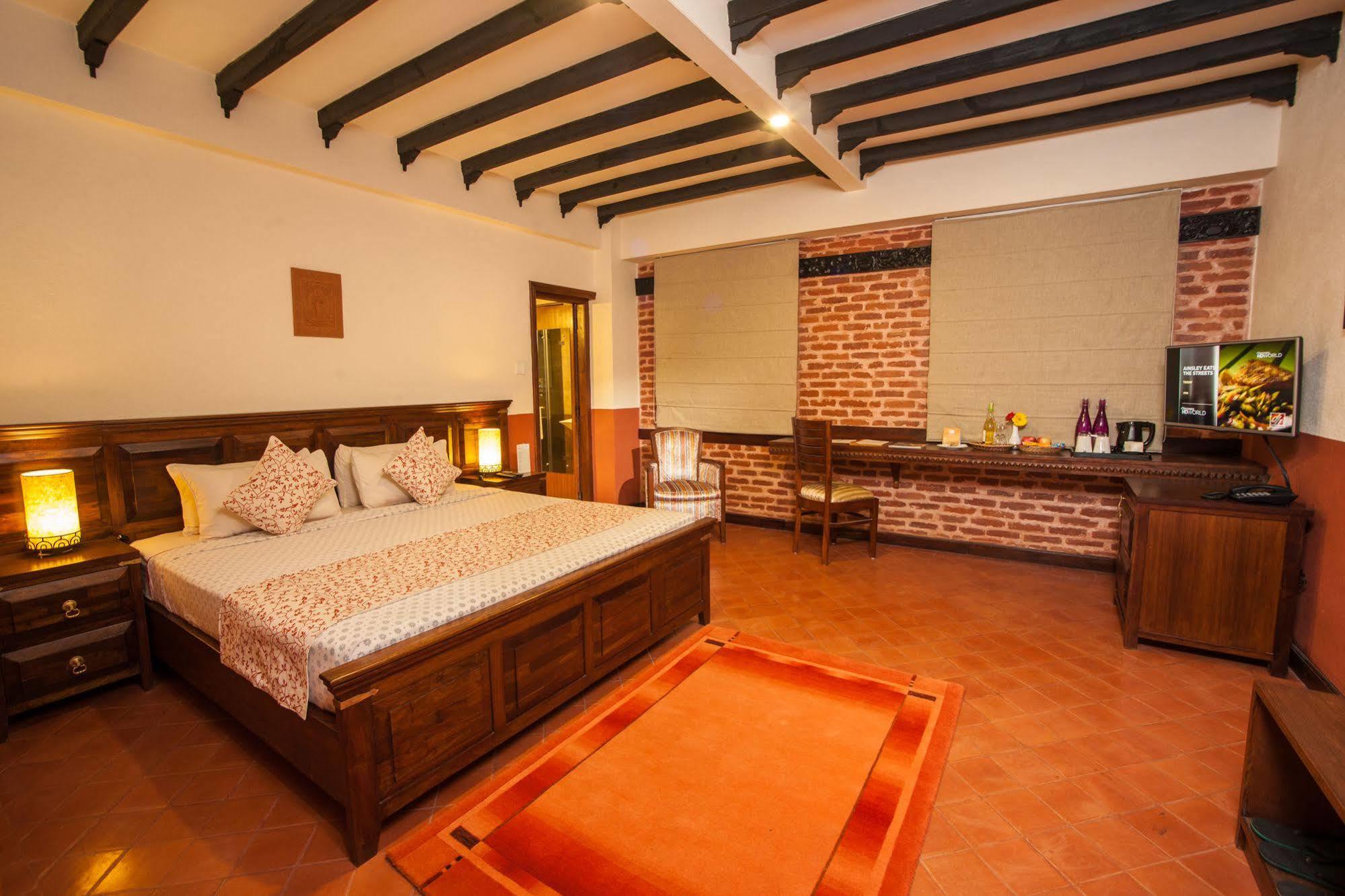 Traditional Comfort Boutique Hotel Kathmandu Buitenkant foto